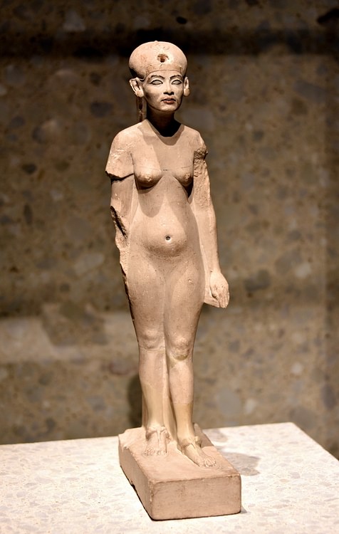 Statue of Nefertiti