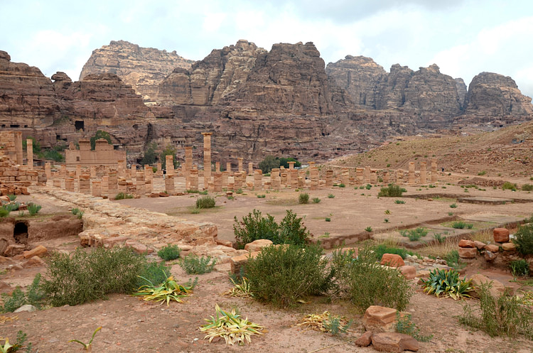 Petra Garden-Pool Complex