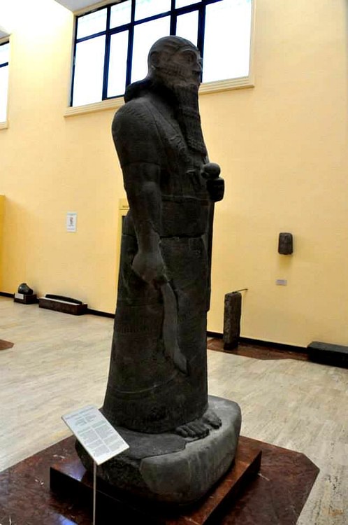 Statue of Shalmaneser III