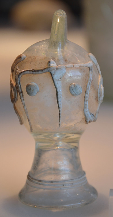 Gladiator helmet-shaped dropper flask