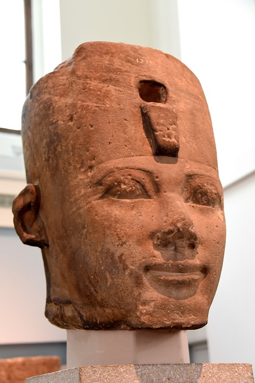 Head of King Thutmose I