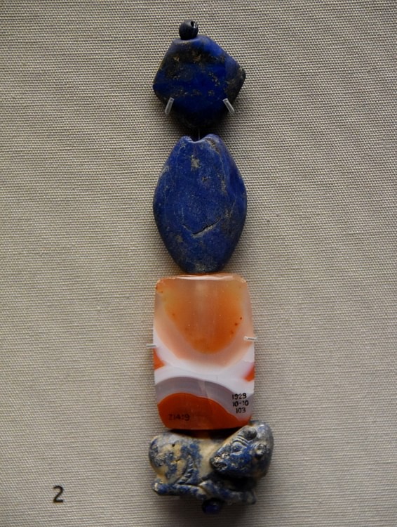 Puabi's Lapis Lazuli & Agate Beads with a Calf Pendant, Ur