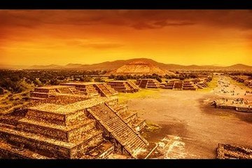ANCIENT CIVILIZATIONS : Egyptian Pyramids and Aztec Pyramids